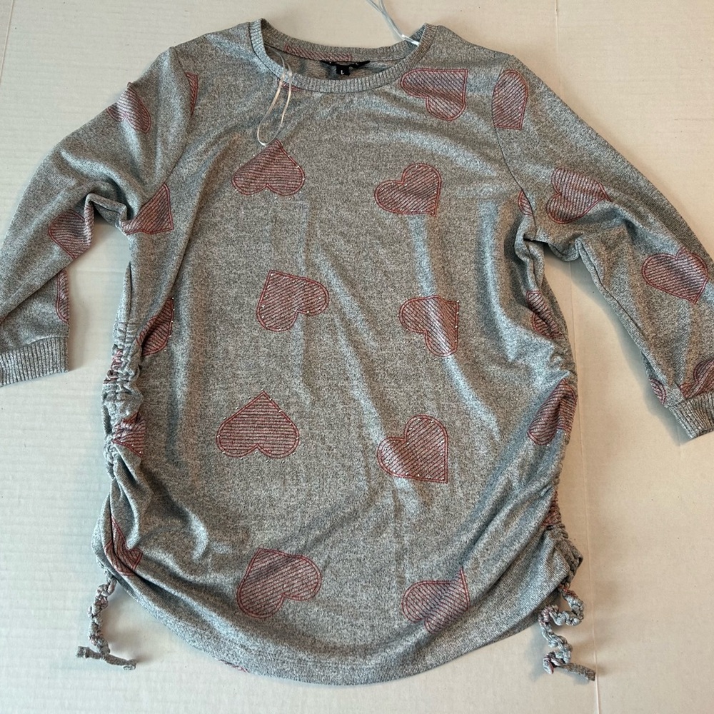 Cozy Gray Live and Lace Heart Print Women's Sweater 3/4 ruched sleeves size L